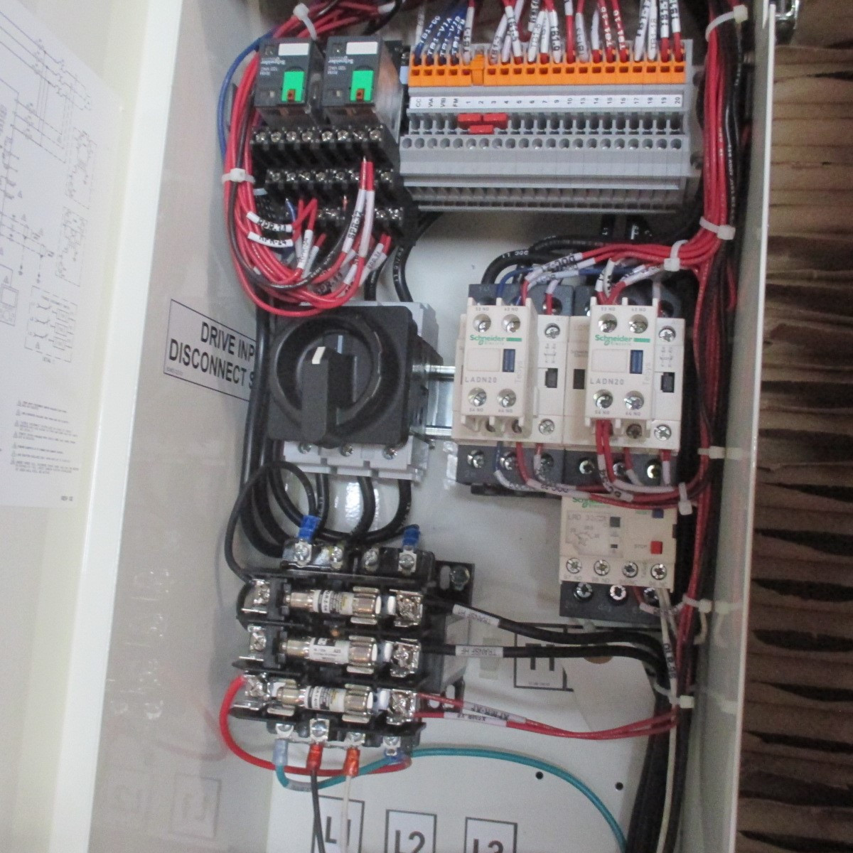 NEW Square D ATV212 S-Flex VS Drive Controller 10 HP Enclosed SFD212HG2Y 208V (AH0528-1)
