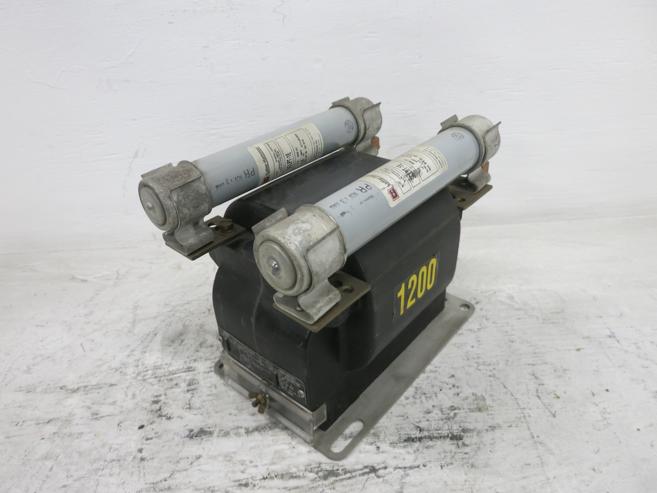 Image of ABB 7525A54G25 VIY-60 Voltage Transformer Ratio 10:1 1200/2078Y 1200-120
