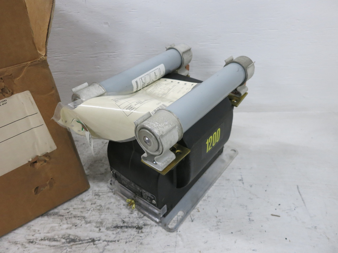 NEW ABB 7525A54G25 VIY-60 Voltage Transformer Ratio 10:1 1200/2078Y 1200-120 (DW7077-1)