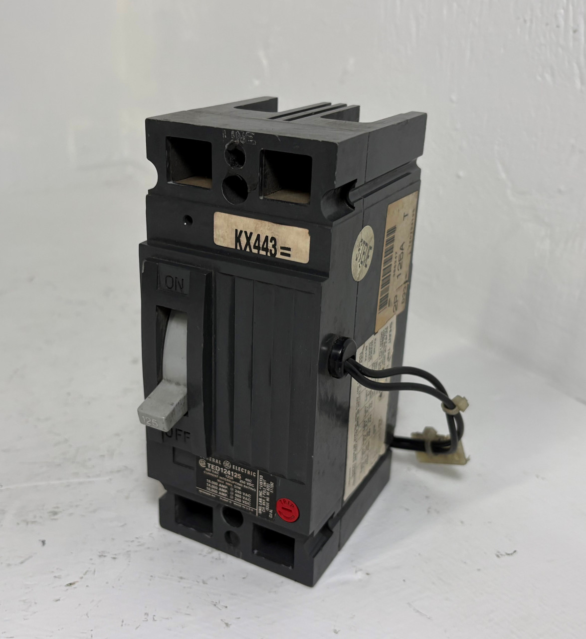 Image of GE TED124125 125A 2 Pole Circuit Breaker w/ Shunt 480V General Electric 125 Amp