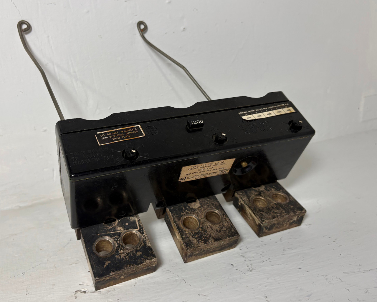 I-T-E HP3T120 1200A Trip Unit Type HP3 Circuit Breaker ITE 3P HP3-T120 1200 Amp (EM5447-1)