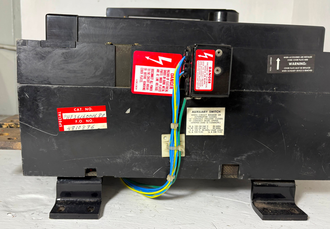 Square D PHF3616001680 2000A Breaker w/ 1600 Amp Trip Aux & UVR PAL PHF 600V 3P (EM5445-1)