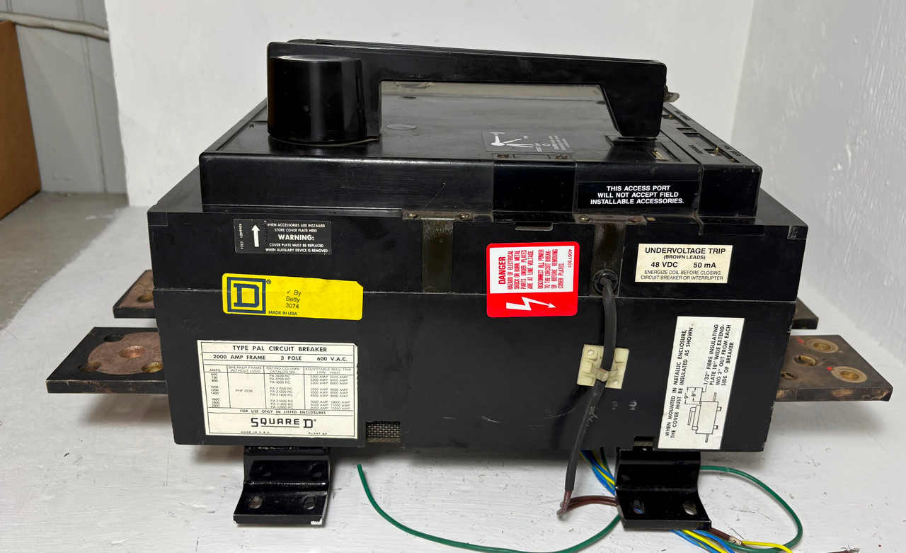 Square D PHF3616001680 2000A Breaker w/ 1600 Amp Trip Aux & UVR PAL PHF 600V 3P (EM5445-1)
