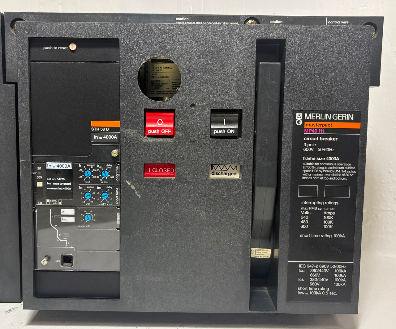 Merlin Gerin MP40H1 4000A Masterpact Circuit Breaker w 4000 Amp Plug & Shunt LSI (EM5449-2)