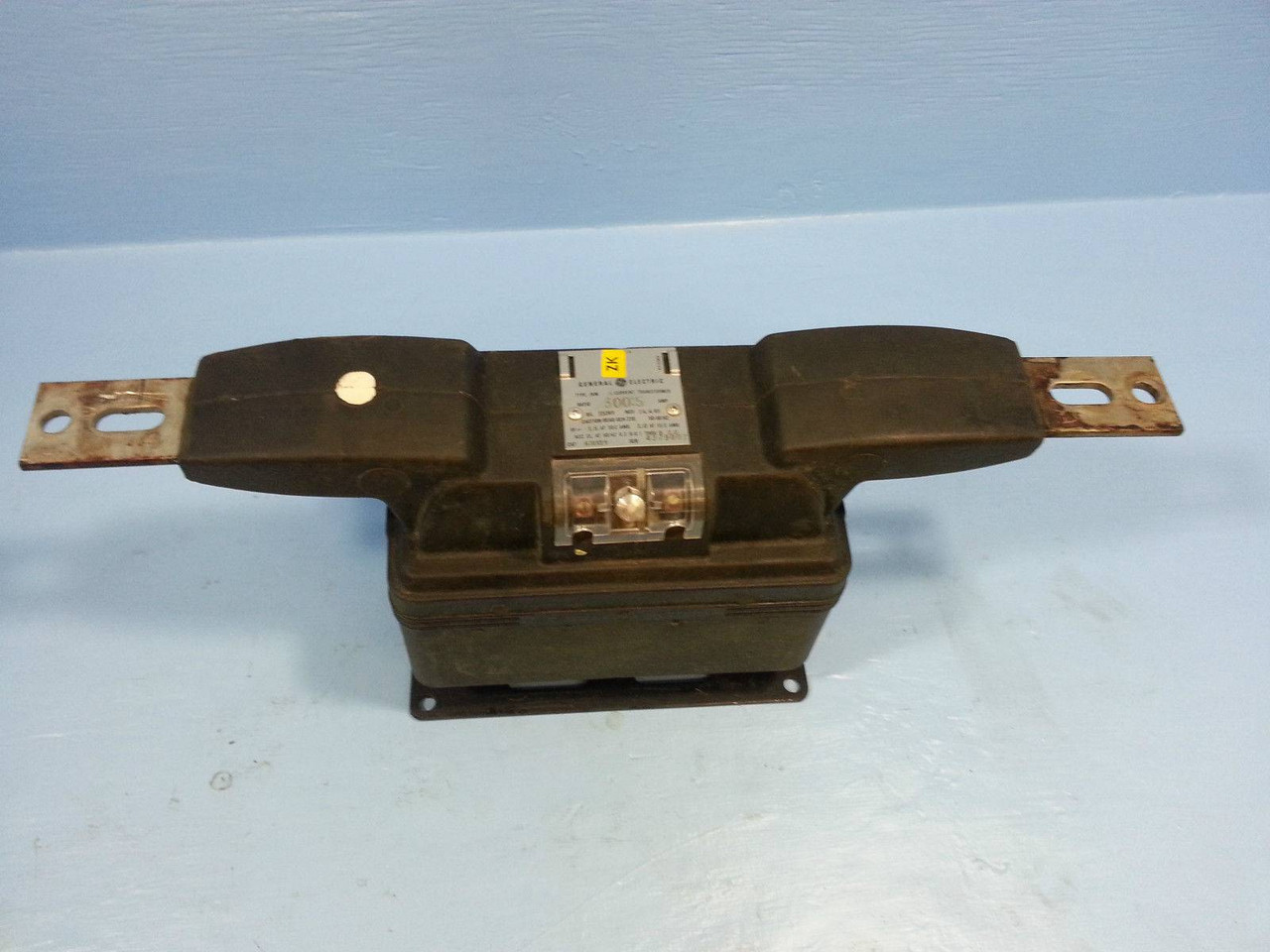 Image of GE General Electric 631X19 CT Current Transformer Type JKM-5 Ratio 300:5 Amp