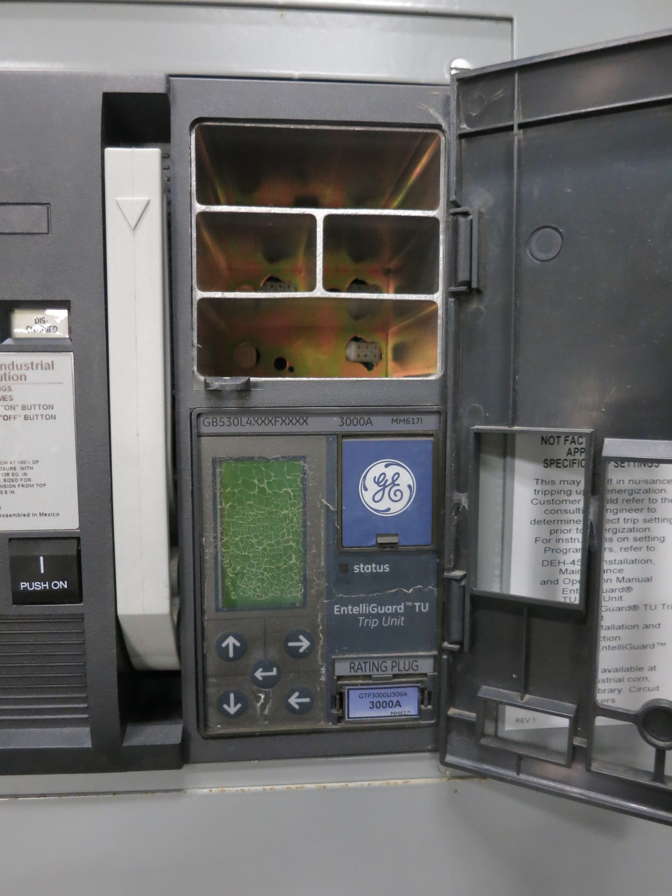 GE 3000A 480V Switchgear SSF30G330 Power Break II Breaker 3PH 4W EntelliGuard 3R (DW7095-1)