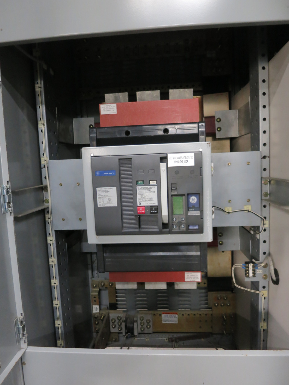 GE 3000A 480V Switchgear SSF30G330 Power Break II Breaker 3PH 4W ...
