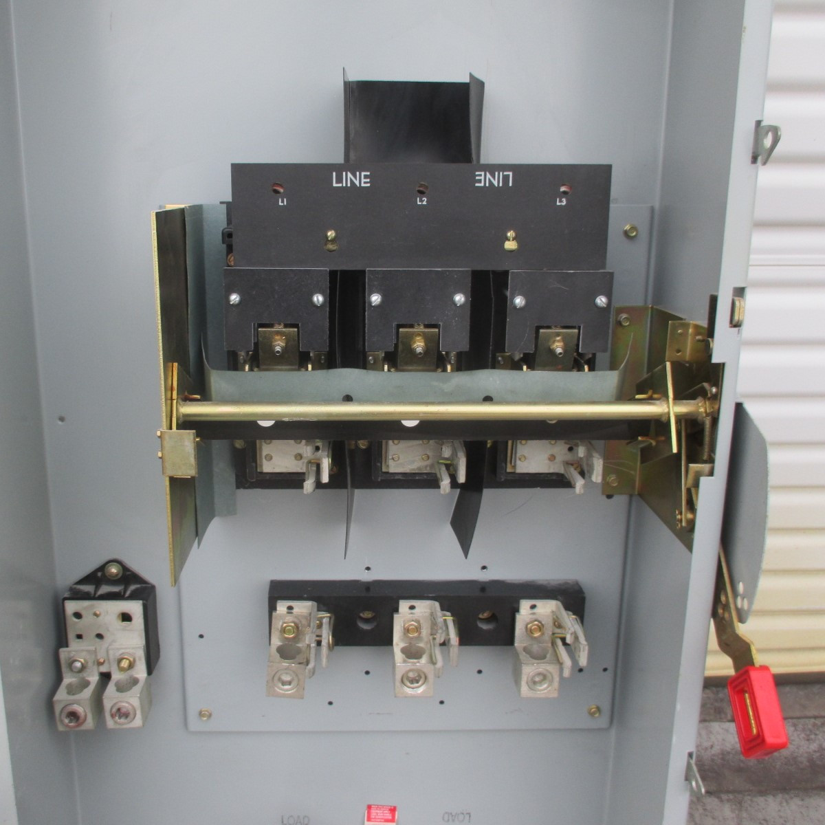 General Electric GE TH4325 400A Model 9 240V Heavy Duty Fusible Safety Switch 4W (AH0561-1)