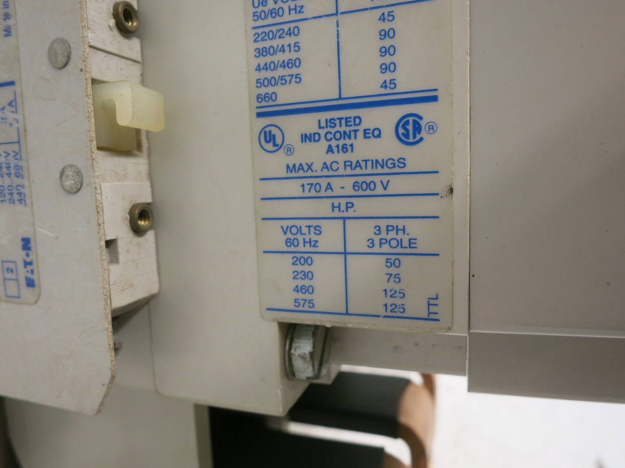 Eaton CE15PN3 Size 4+ IEC AC Motor Contactor 120V Coil 170A 125 HP @ 460V Ser A1 (DW7109-1)