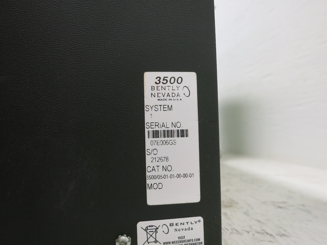 Bently Nevada 3500/05-01-01-00-00-01 PLC Rack Module Chassis Cradle Panel Mount (DW7141-1)