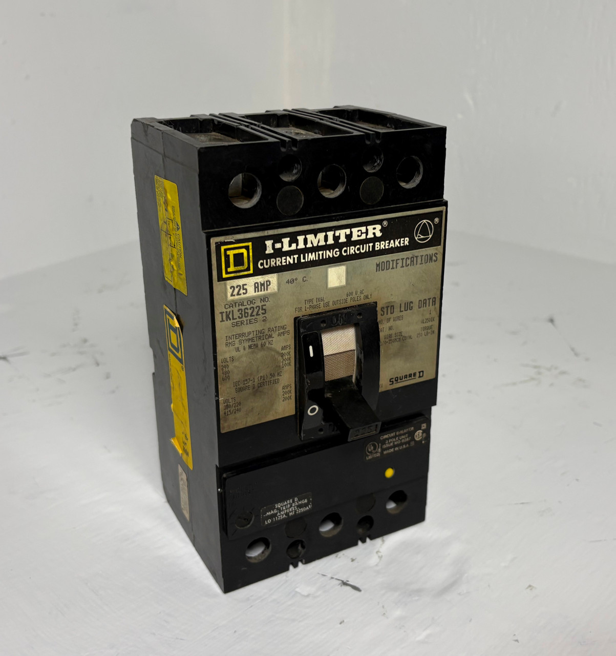 Image of Square D IKL36225 225A I-Limiter Circuit Breaker Type IK6L 600V 3 Pole 225 Amp