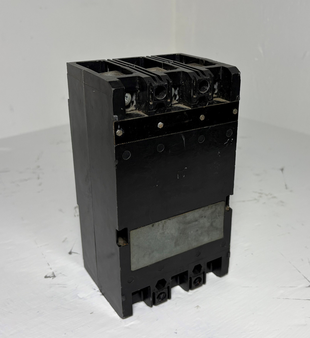 Square D IKL36225 225A I-Limiter Circuit Breaker Type IK6L 600V 3 Pole 225 Amp (EM5461-3)