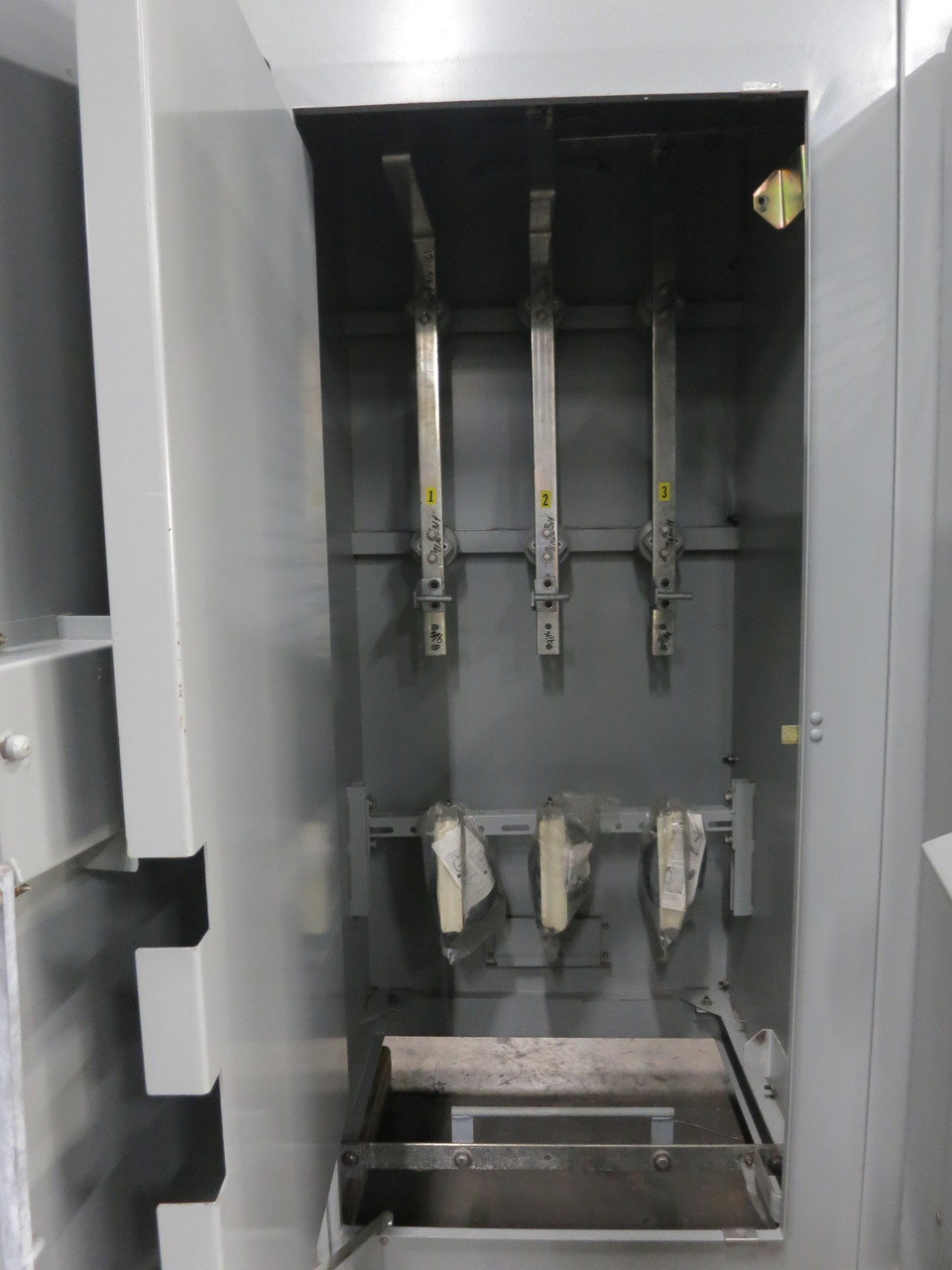 NEW 5kV Switchgear Fusible Load Interrupter Switch 600A Auto Jet S&C 5 kV 4.16kV (DW7150-1)