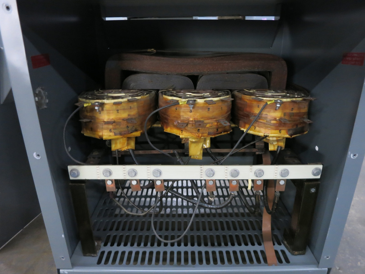 ACME 30 kVA 480 Delta - 208Y/120 V 3PH Dry Type Transformer T-1-53312-3 480V 208 (DW7155-1)