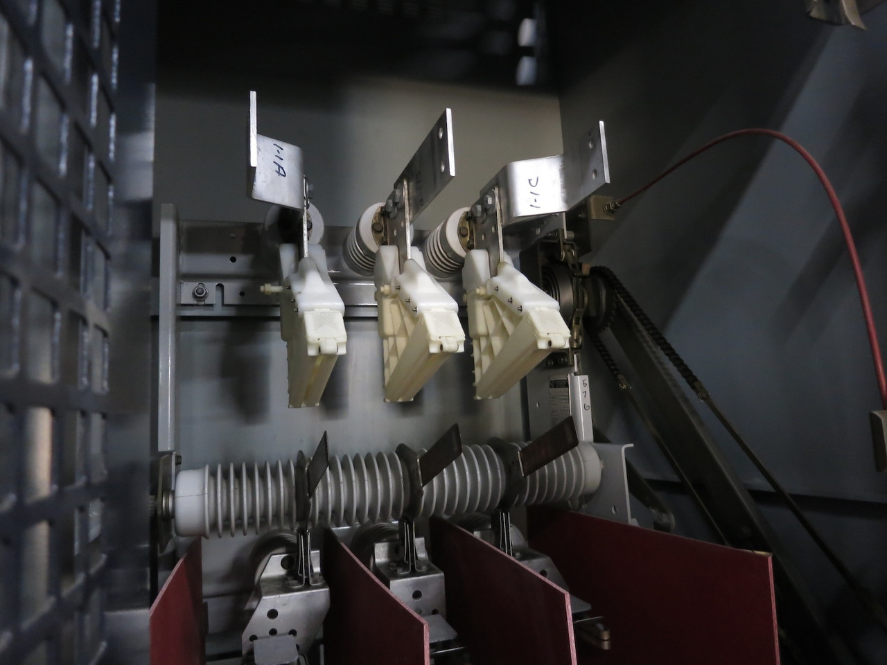 S&C 5 kV 200A Fusible Load Interrupter Switch 200 Amp 255410R1 Mini-Rupter 4160V (DW7162-1)