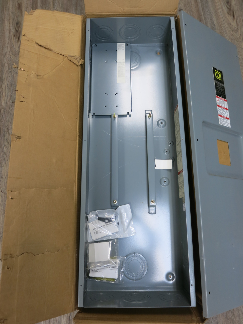NEW Square D LA400S 400A Circuit Breaker Enclosure LA400-S 400 Amp LAL KAL E3 (DW7164-1)