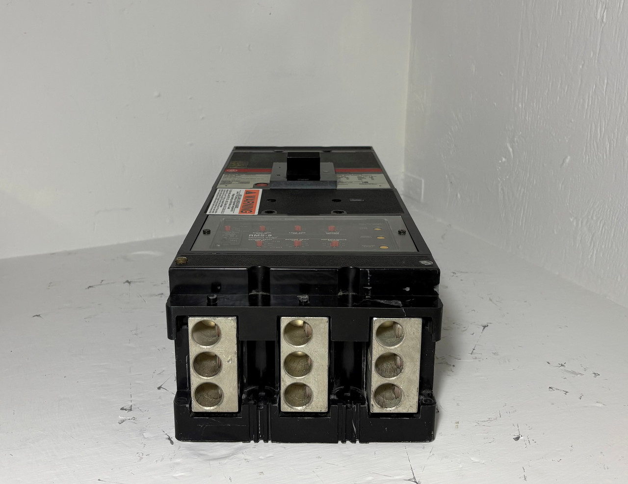 GE TKH8S 800A Hi-Break LSIG Circuit Breaker w/ 800 Amp Plug 3P General Electric (EM5468-1)