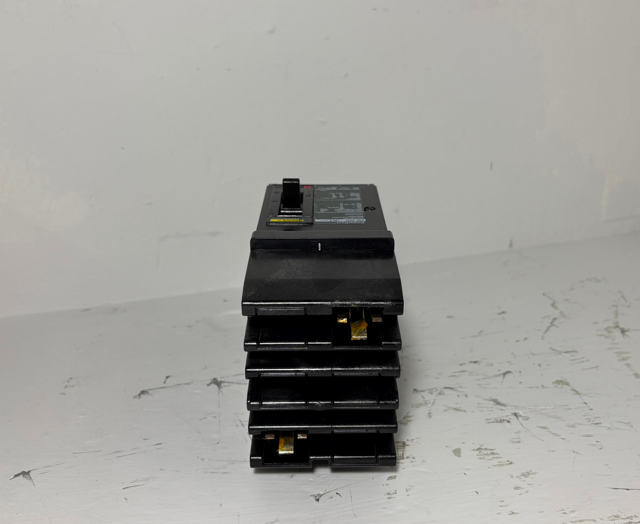 NEW Square D I-Line HDA261505 150A HD 150 PowerPact 2P Breaker HD150 150 Amp NNB (EM5472-1)