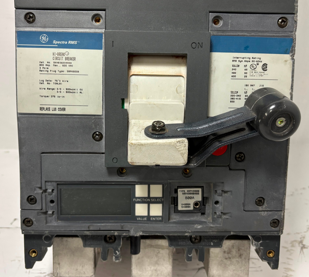 GE SKHB36DC0800 800A Circuit Breaker w/ 800 Amp Plug & Aux 3P General Electric (EM5473-1)