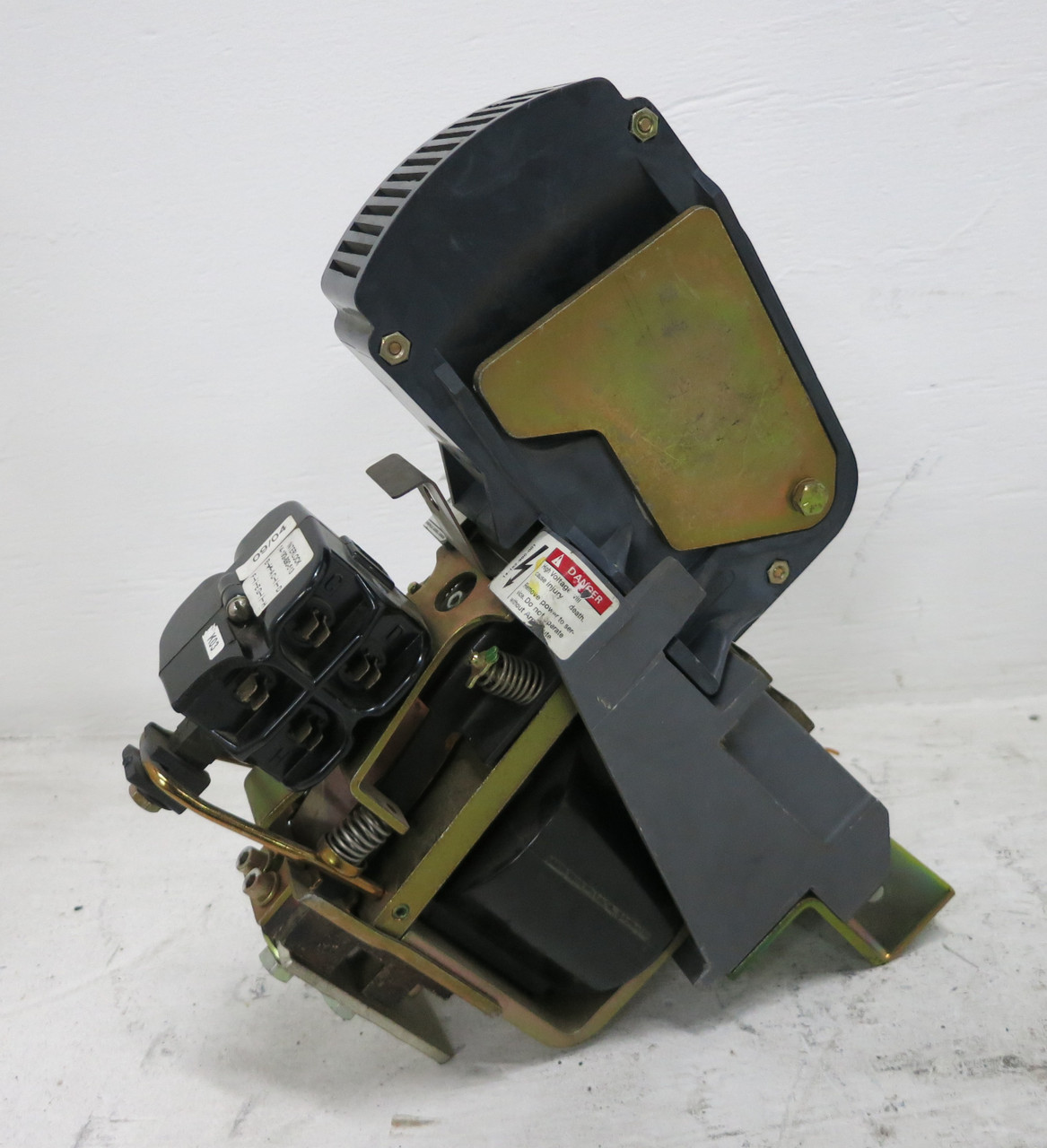 Siemens 14-193-100-583 DC Contactor 125 VDC Coil 14-183-324-501 Type 700 1000A (DW7179-1)
