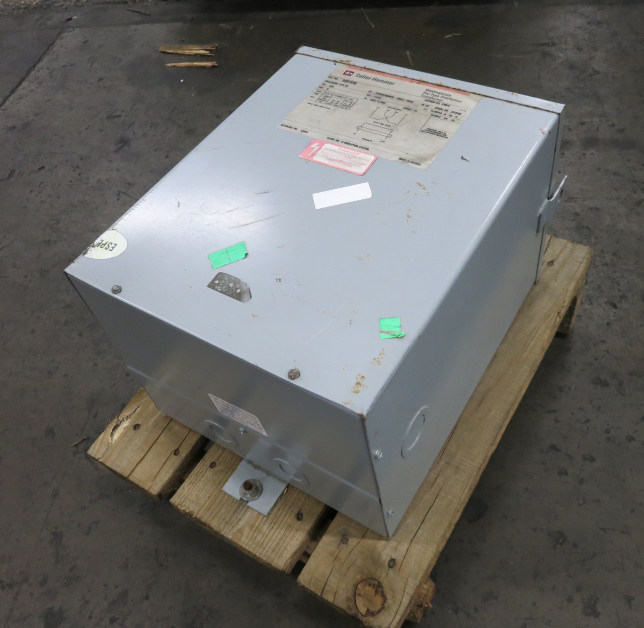 NEW Cutler Hammer 10 kVA 2400 to 120/240 V 1PH Transformer S42N11S10N 2400V 3R (DW7183-1)