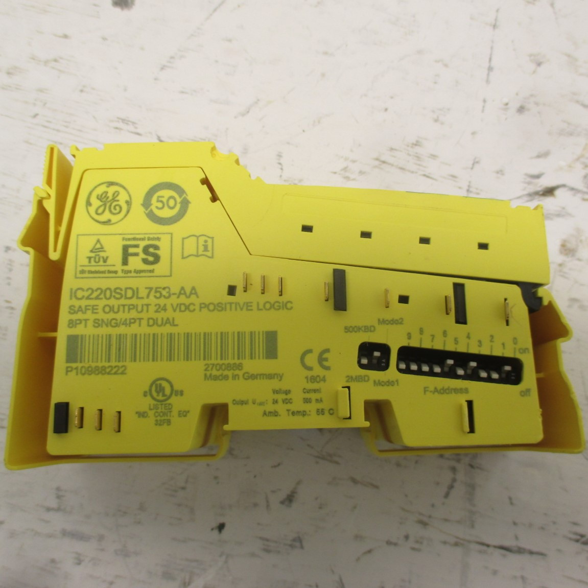 General Electric GE IC220SDL753-AA Safe Output 24 VDC Positive Logic PLC Module (AH0565-4)