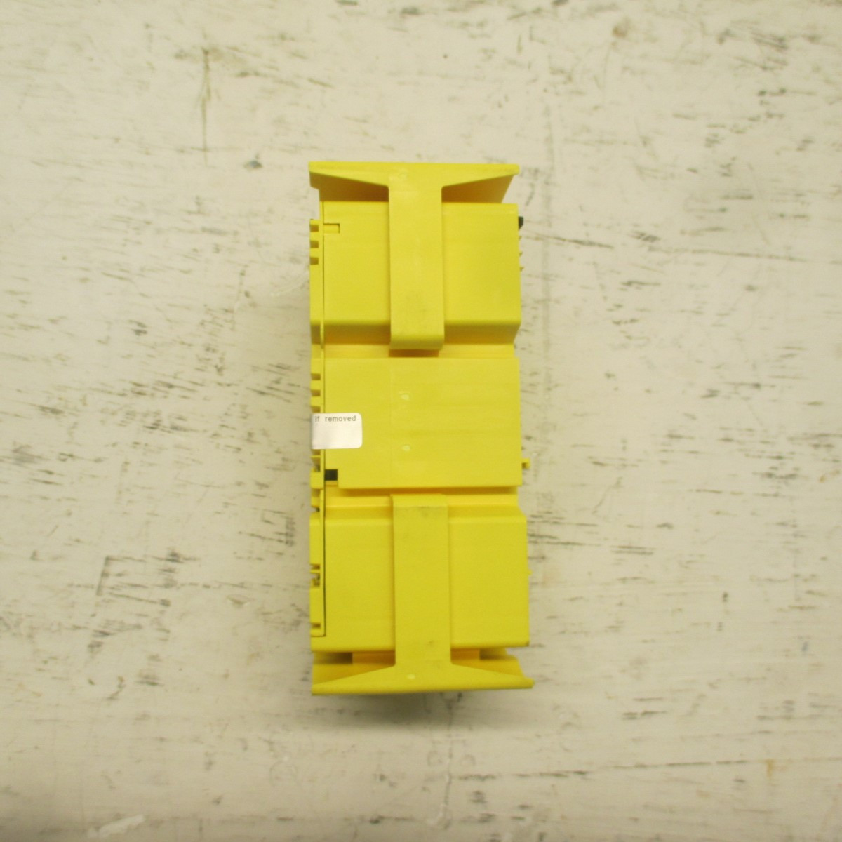 General Electric GE IC220SDL753-AA Safe Output 24 VDC Positive Logic PLC Module (AH0565-4)