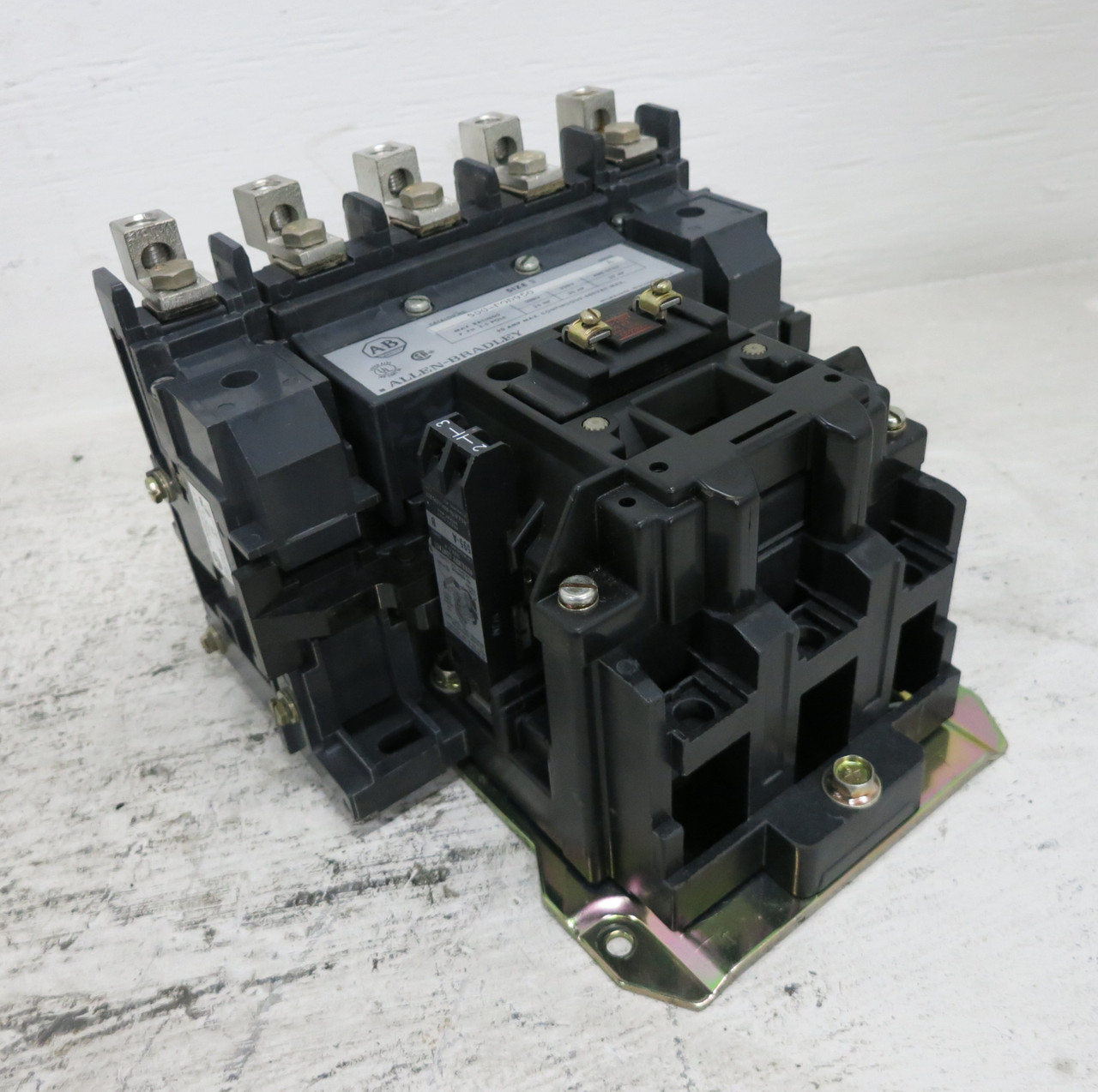 Allen Bradley 500-DOD950 Size 3 Motor Contactor 120V Coil 5P 599-P3A 500-D0D950 (DW7192-4)