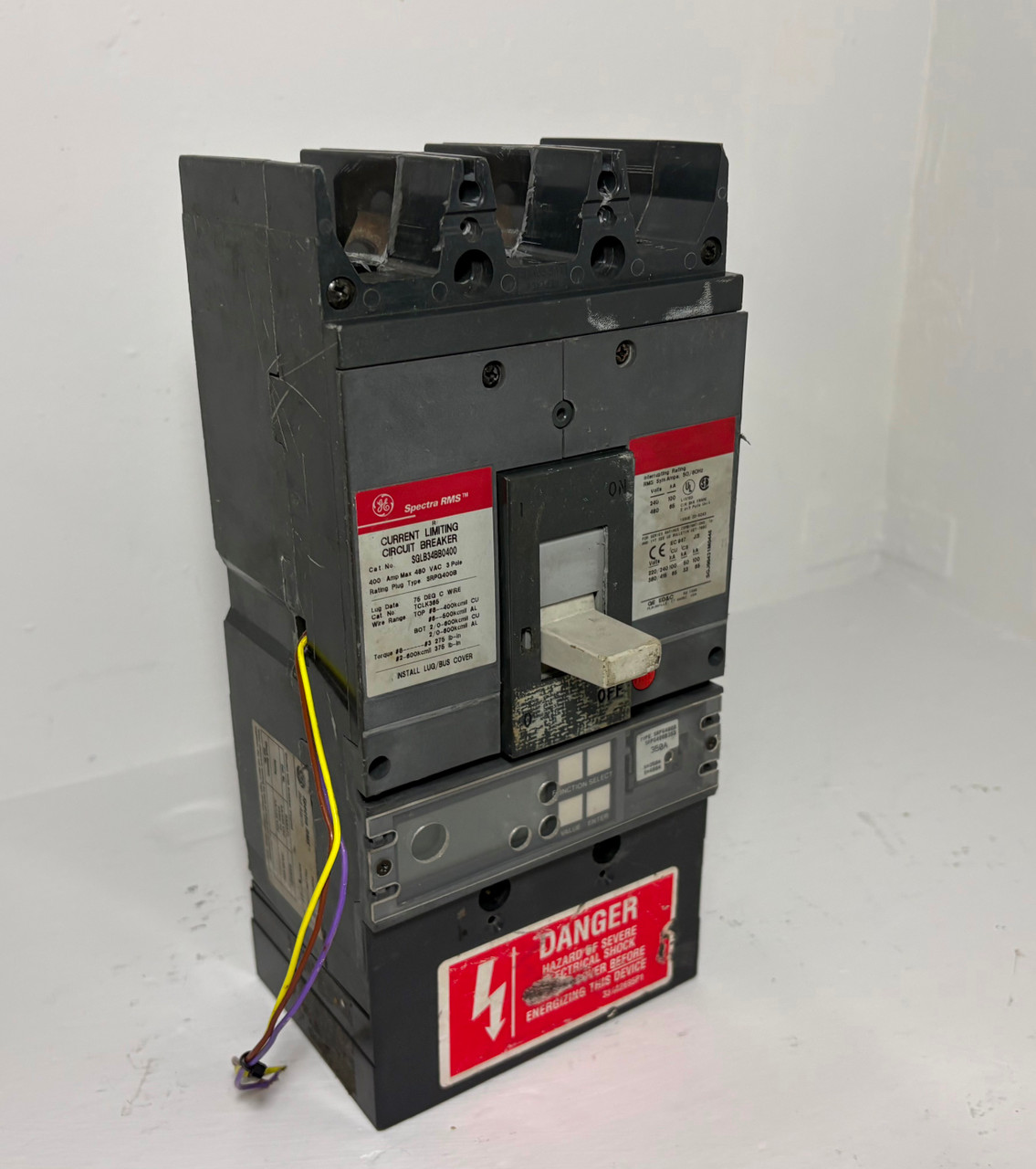 GE SGLB34BB0400 400A Spectra Circuit Breaker 350 Amp Plug & Aux General Electric (EM5492-2)