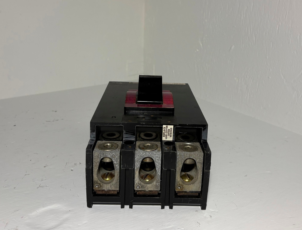 Square D LAL36200 200A Circuit Breaker Black 480/600V Type LAL 3 Pole 200 Amp (EM5493-1)