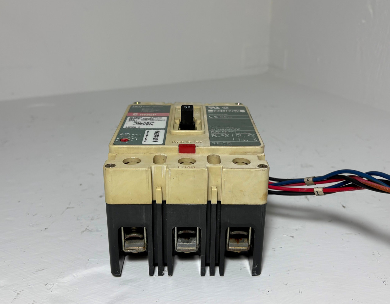 Cutler Hammer HMCP050K2CA12 50A Circuit Breaker Glossy w Aux 600V 3P HMCP 50 Amp (EM5496-1)