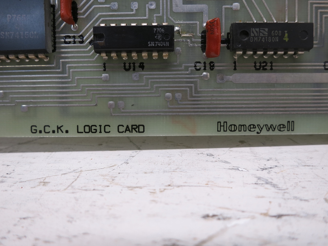 Honeywell 30735165-001 GCK Logic Card PLC Module Board 30735166-001 (DW7208-1)