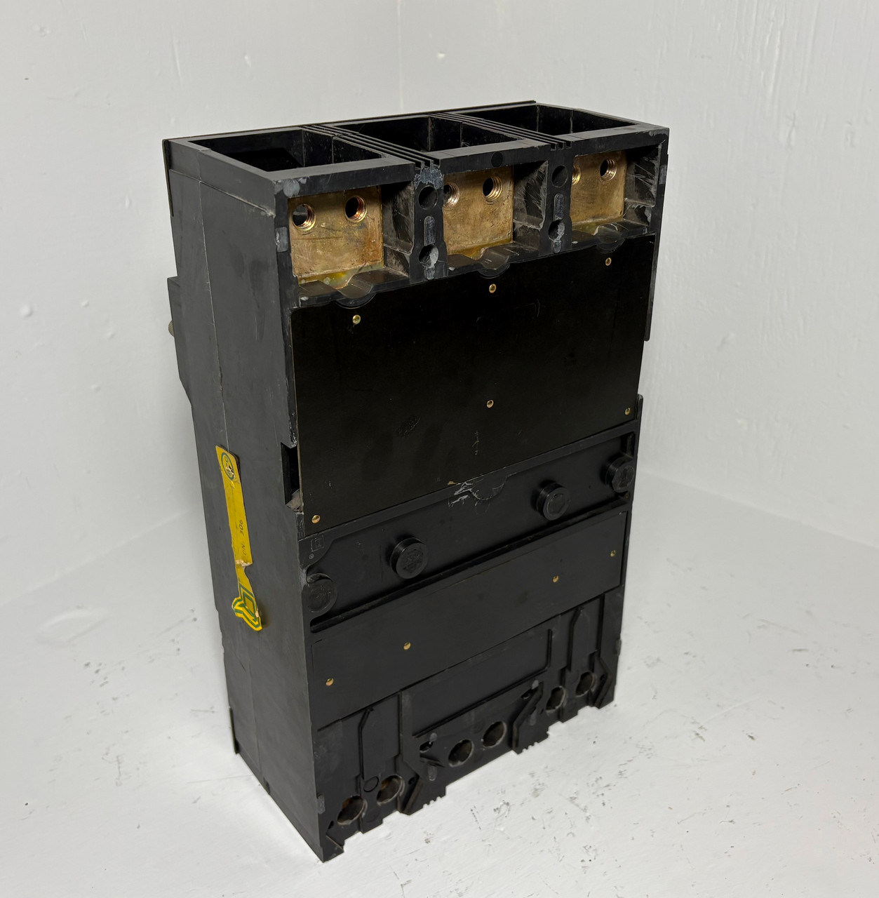 Square D MEF436GZ 400A ME Circuit Breaker w/ 150 Amp Plug Type MEL 600V Ground (EM5498-1)