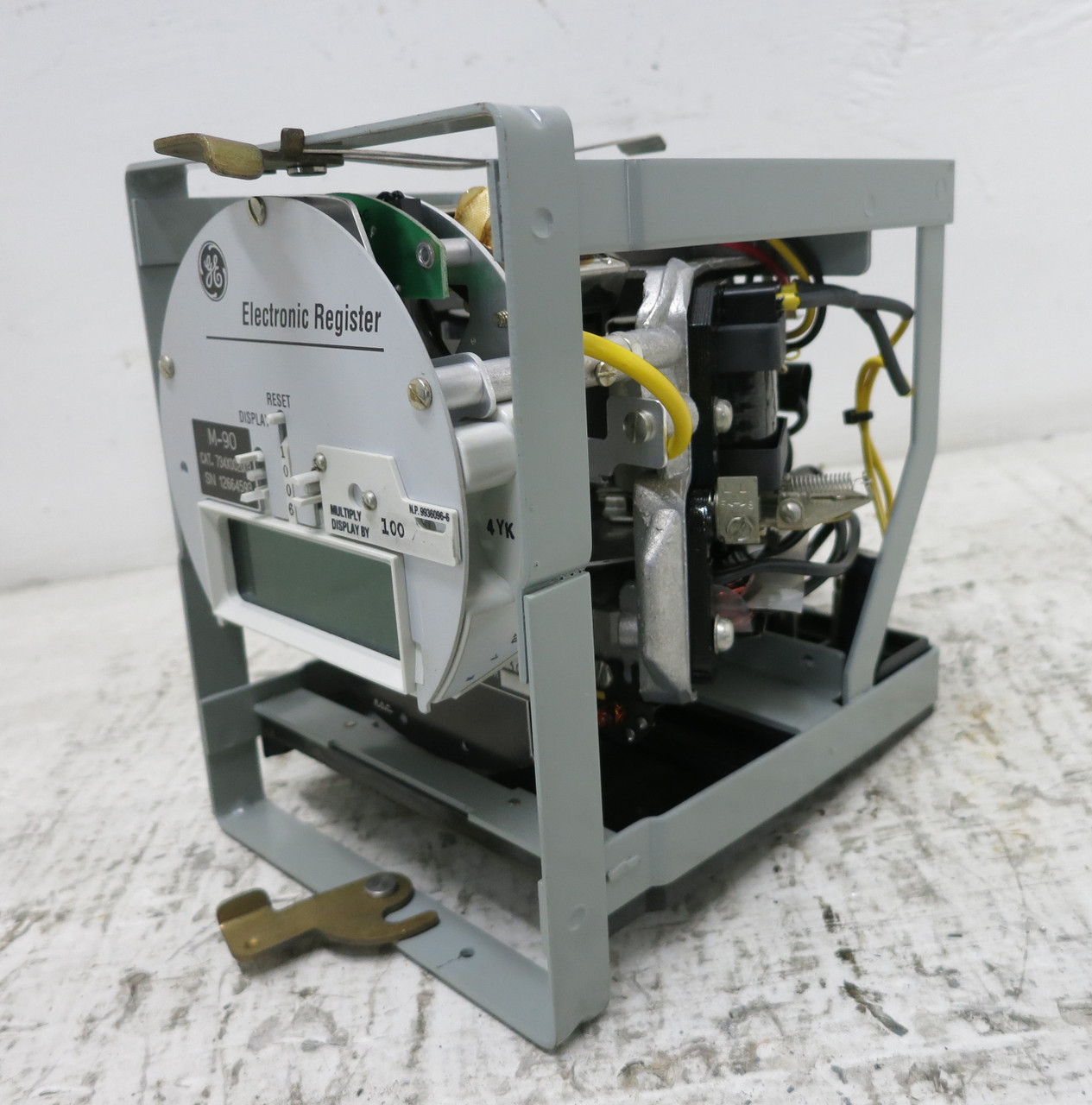 GE 703X067050 2 Stator Watthour Meter DSM-65 Relay 734X002003 M-90 Register (DW7215-1)