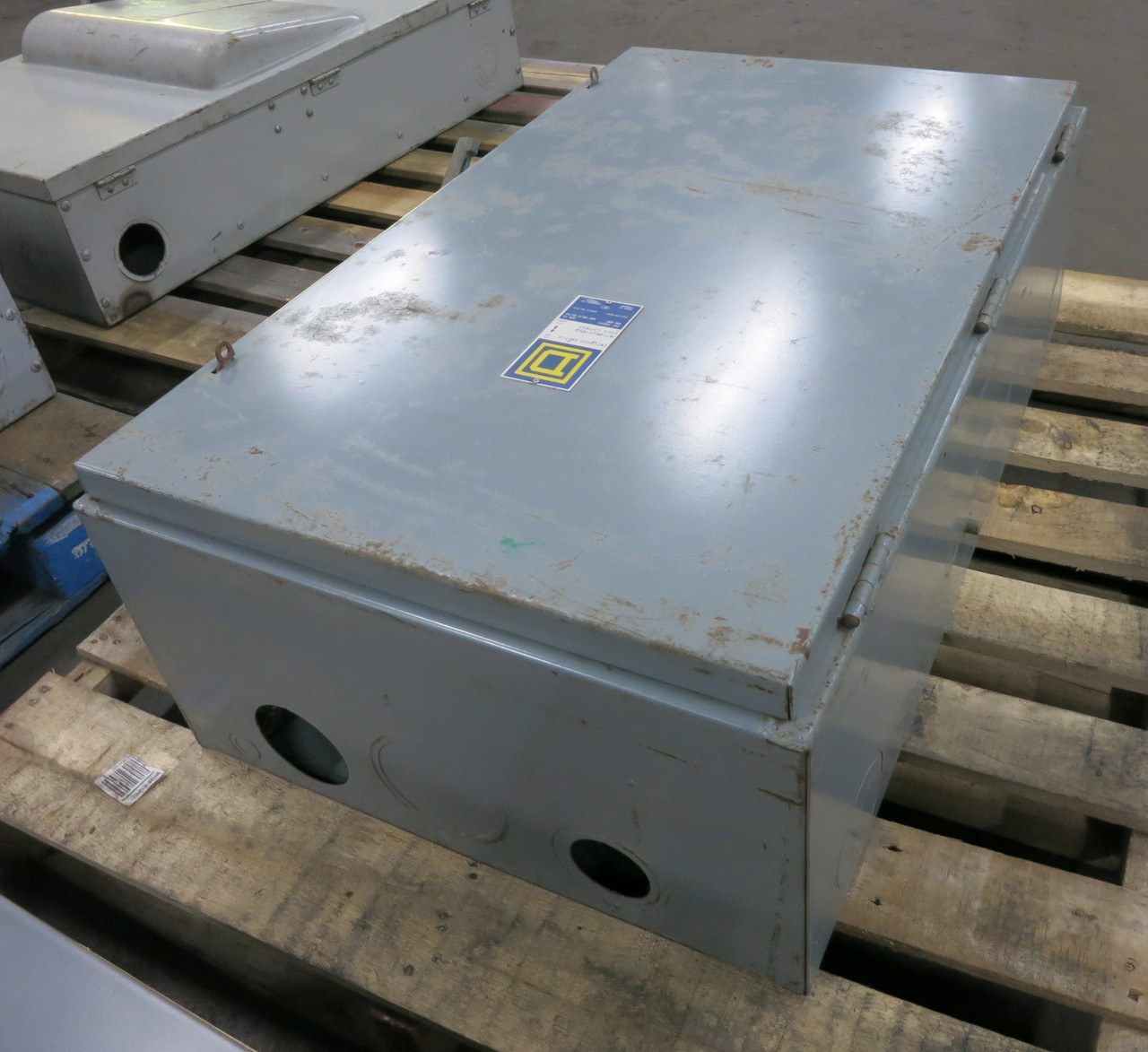 Square D A86345 T5 400A 600V Fusible Heavy Duty Safety Switch Disconnect 400 Amp (DW7222-1)