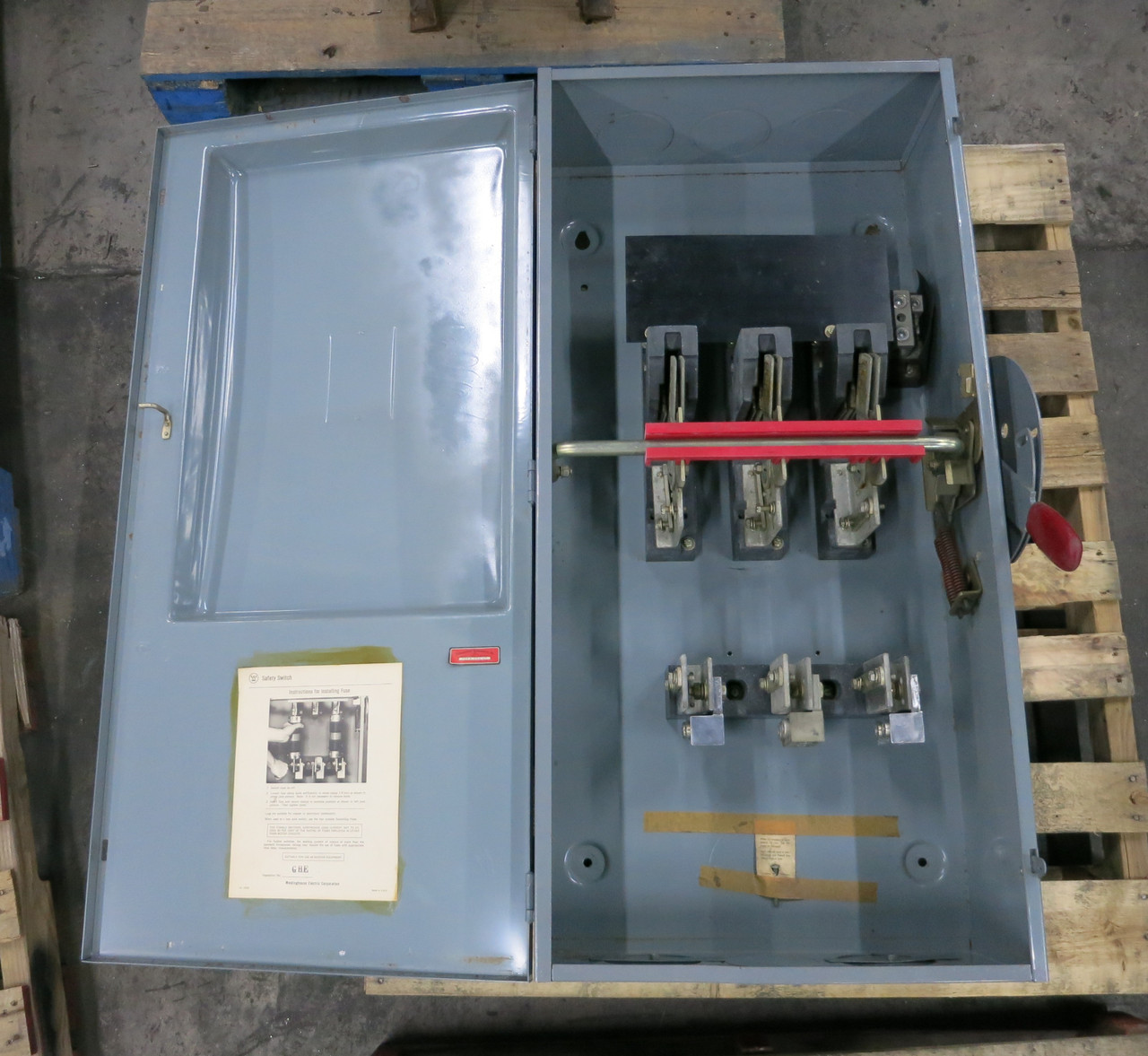 Westinghouse HF-426N 600A 240V Fusible Safety Switch Disconnect 800 Amp HF426 (DW7224-1)