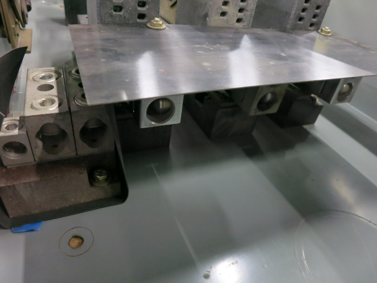 Westinghouse HF-426N 600A 240V Fusible Safety Switch Disconnect 800 Amp HF426 (DW7224-1)