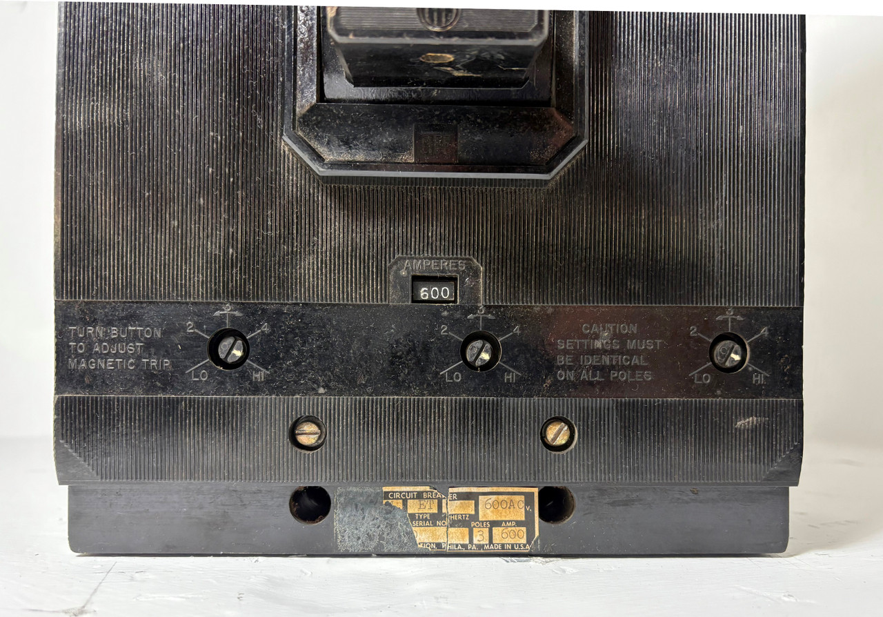 ITE KM3B600 600A Circuit Breaker w/ 600 Amp Trip KM3T600 Type ET 600V 3P I-T-E (EM5505-1)