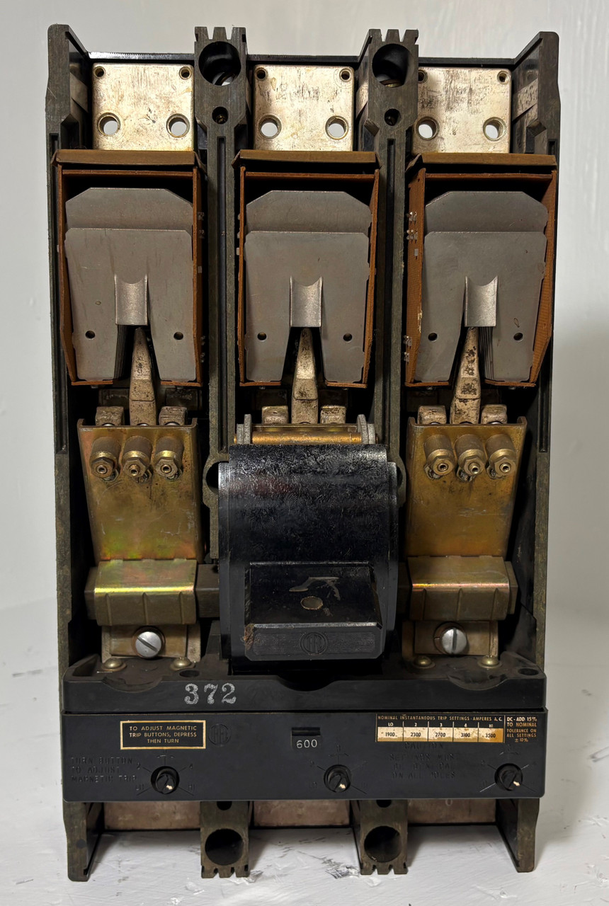 ITE KM3B600 600A Circuit Breaker w/ 600 Amp Trip KM3T600 Type ET 600V 3P I-T-E (EM5505-1)