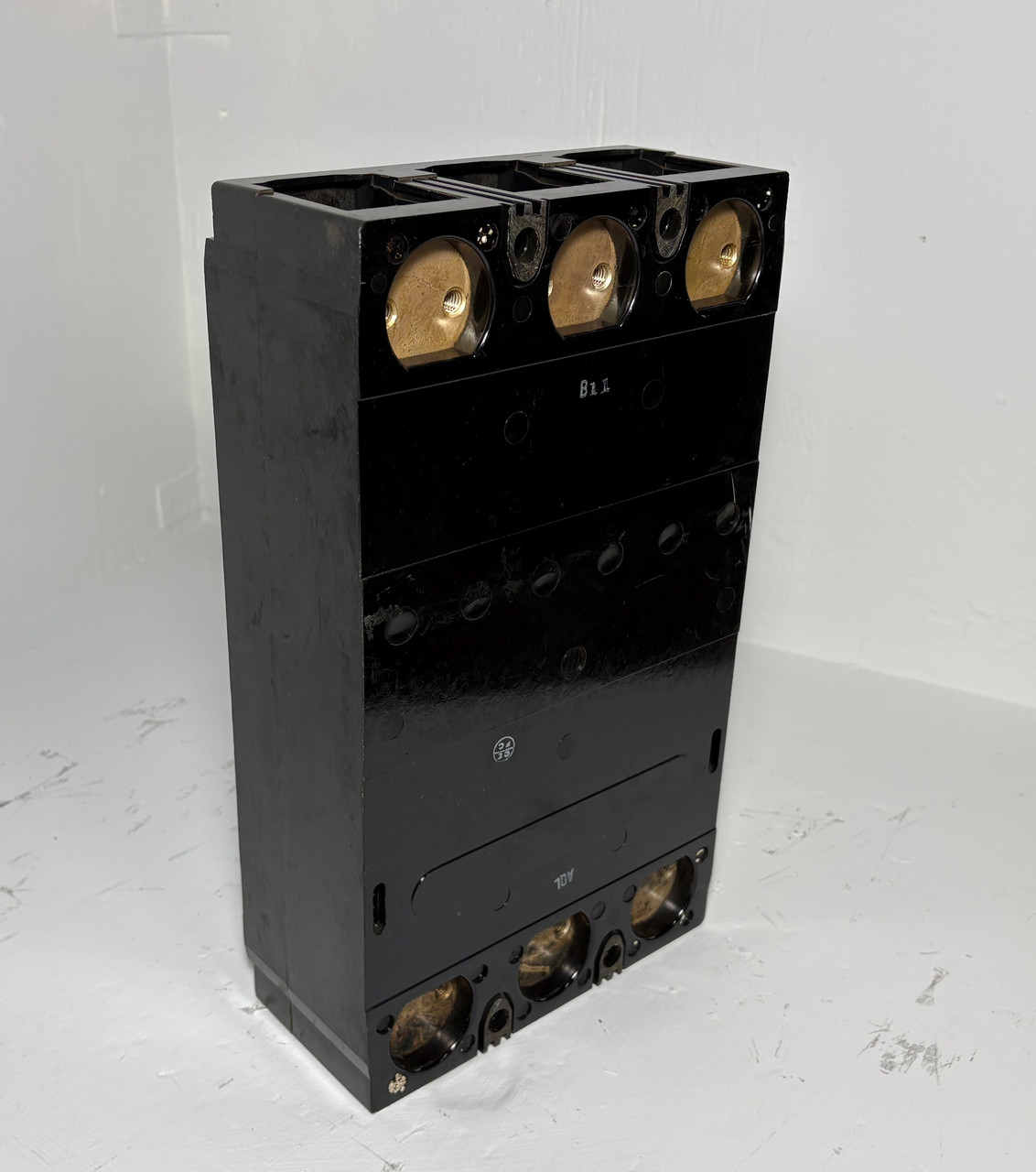 ITE KM3B600 600A Circuit Breaker w/ 600 Amp Trip KM3T600 Type ET 600V 3P I-T-E (EM5505-1)