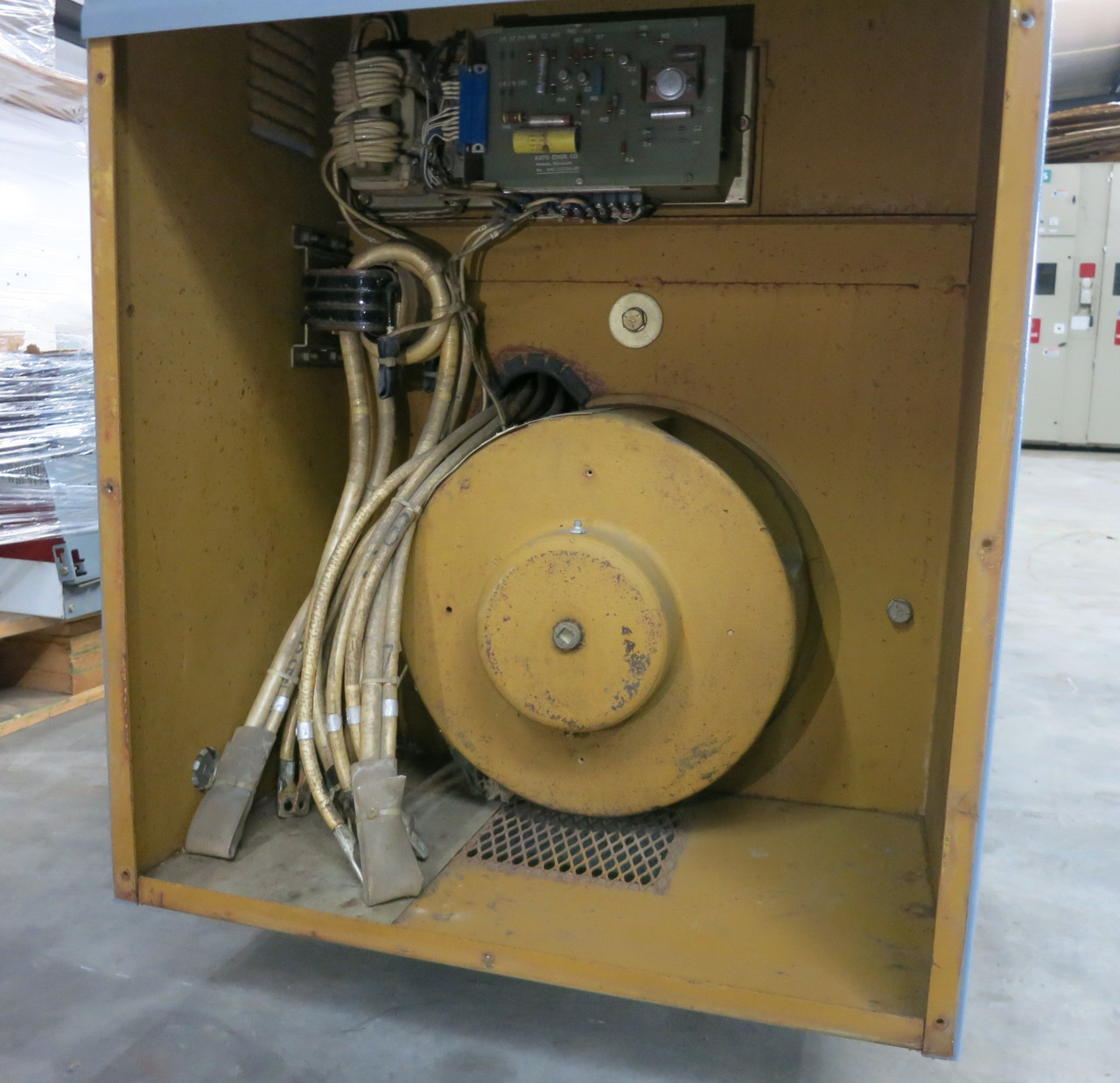 KATO 100 kW 60EX9E Kamag 18 Brushless Generator Exciter Head End 16102-3 125 kVA (DW7231-1)