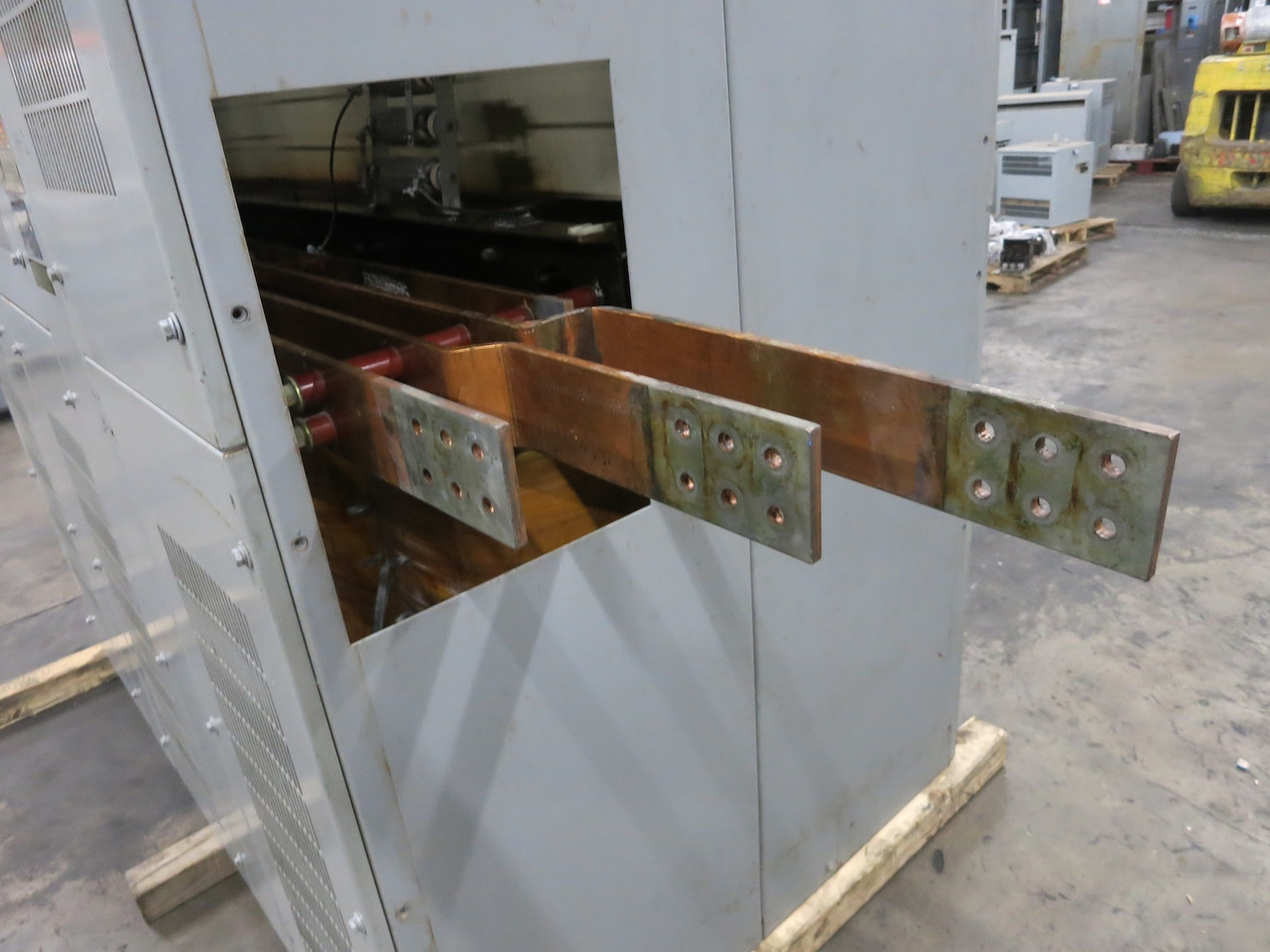 Hammond 1500 kVA 2300 Delta to 460Y/266 V 3PH Dry Type Transformer 2300V 460 V (DW7285-1)