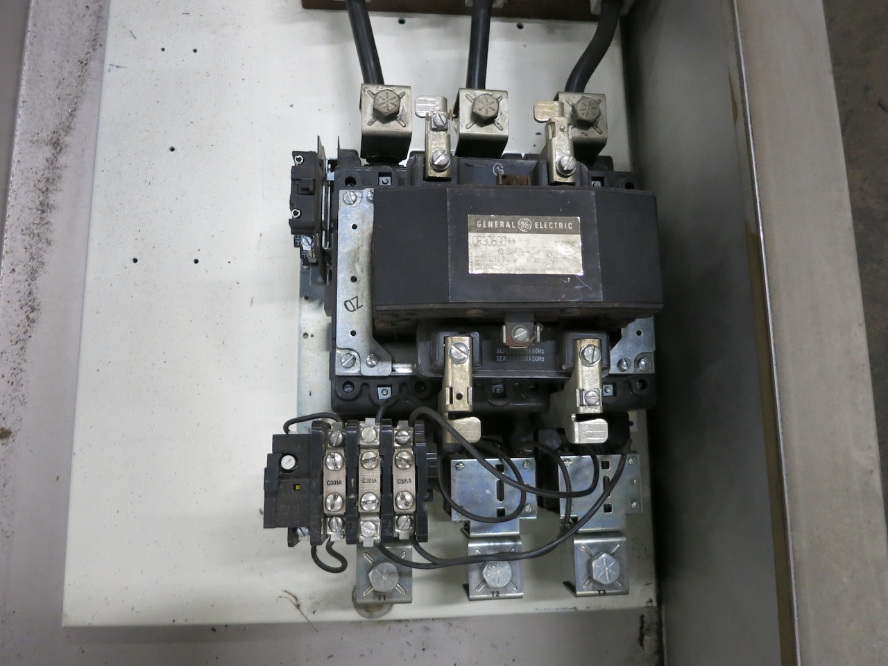 GE Size 5 Starter 400A Fusible Combination Box 400 Amp CR306G0 Sz5 Combo SS 3R (DW7282-1)