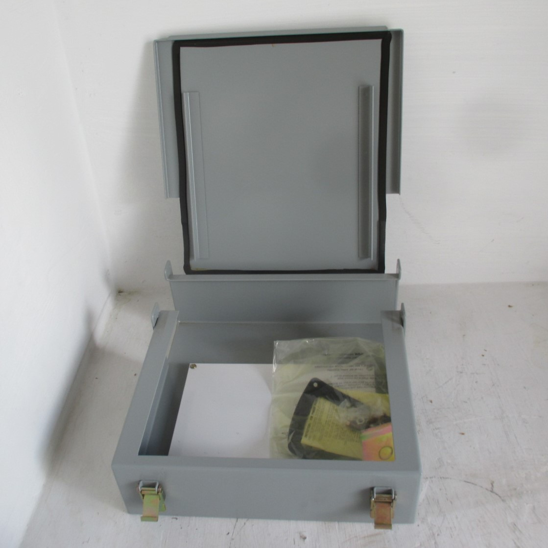 NEW Hoffman F-44LJ Junction Box Lay-in Hinged Cover Gray Steel 4”x4” Wireway NIB (AH0579-1)