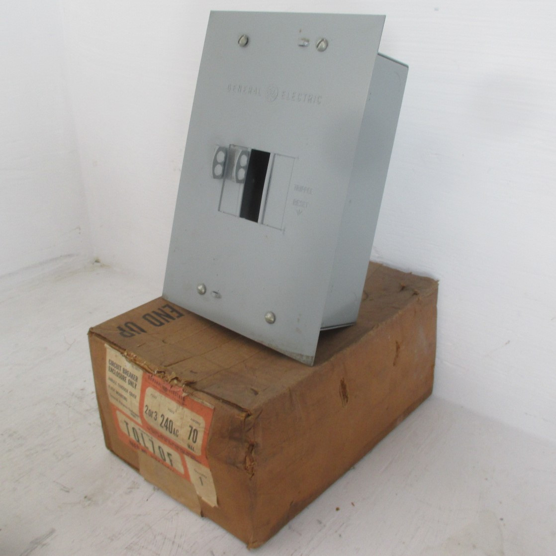 NEW GE TQL70F 70A 240V Circuit Breaker Enclosure Model 2 2P Or 3P 70 Amp NIB (AH0578-5)