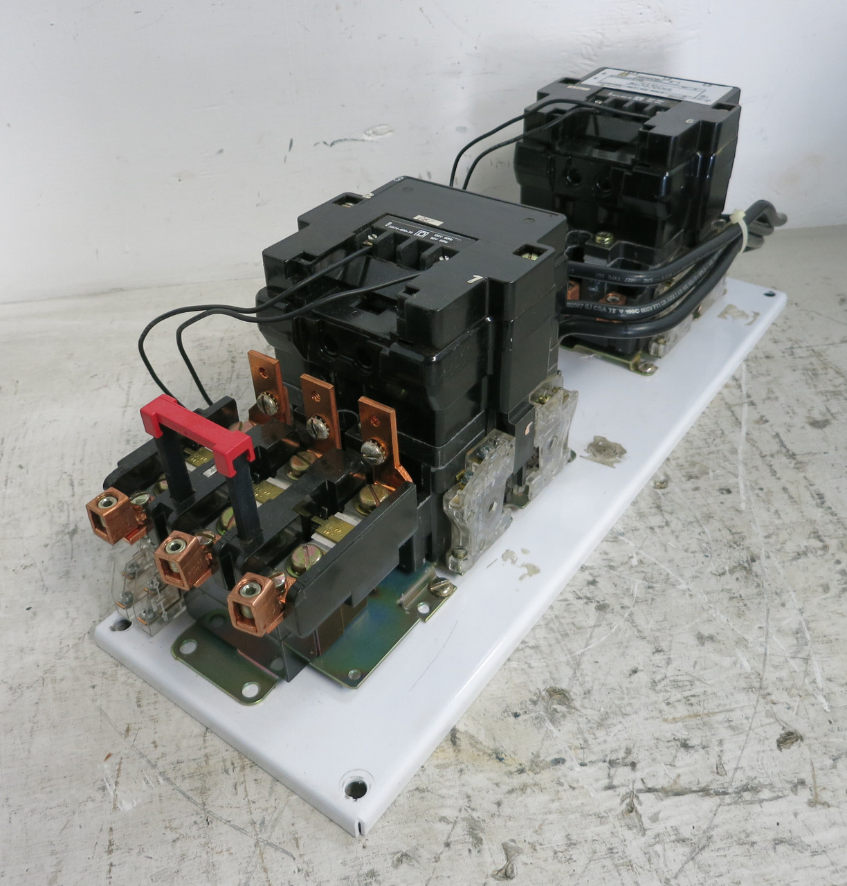 Square D 8736SE01SY59 Size 3 Reversing Motor Starter 120V Coil 8736 SEO1 50 HP (DW7298-2)