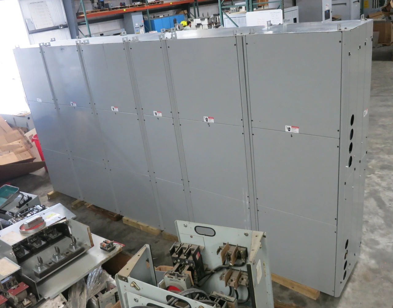 Siemens 1200A SB3 Tie-Breaker Switchgear 480/277 LNY3B120 LNG 1200 Amp 3PH 4W (DW7310-1)