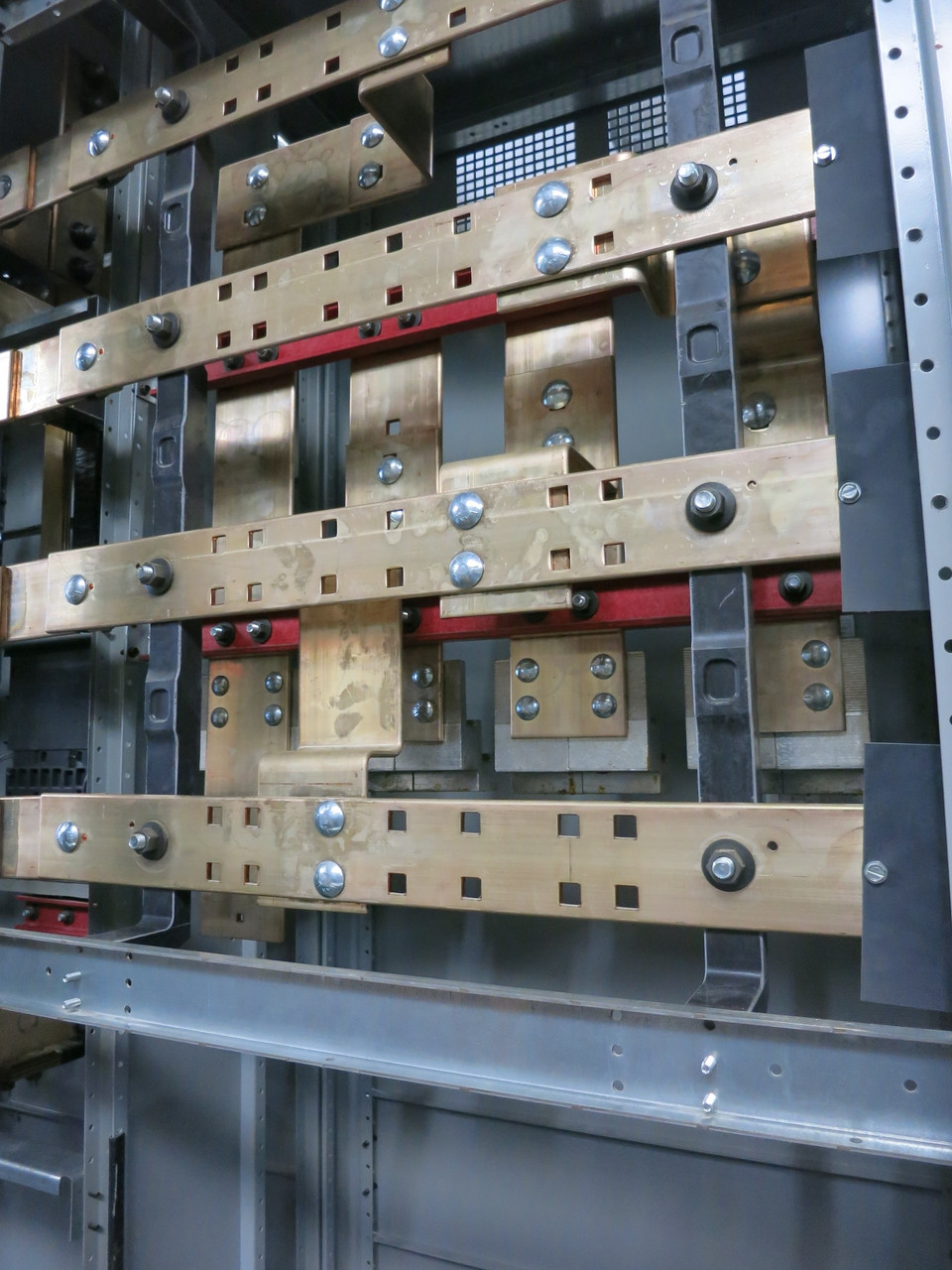 Siemens 1200A SB3 Tie-Breaker Switchgear 480/277 LNY3B120 LNG 1200 Amp 3PH 4W (DW7310-1)