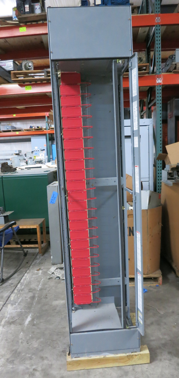 Square D Model 6 600/300 Amp MCC Motor Control Center 1x Section 480V 600A 300A (DW7326-1)