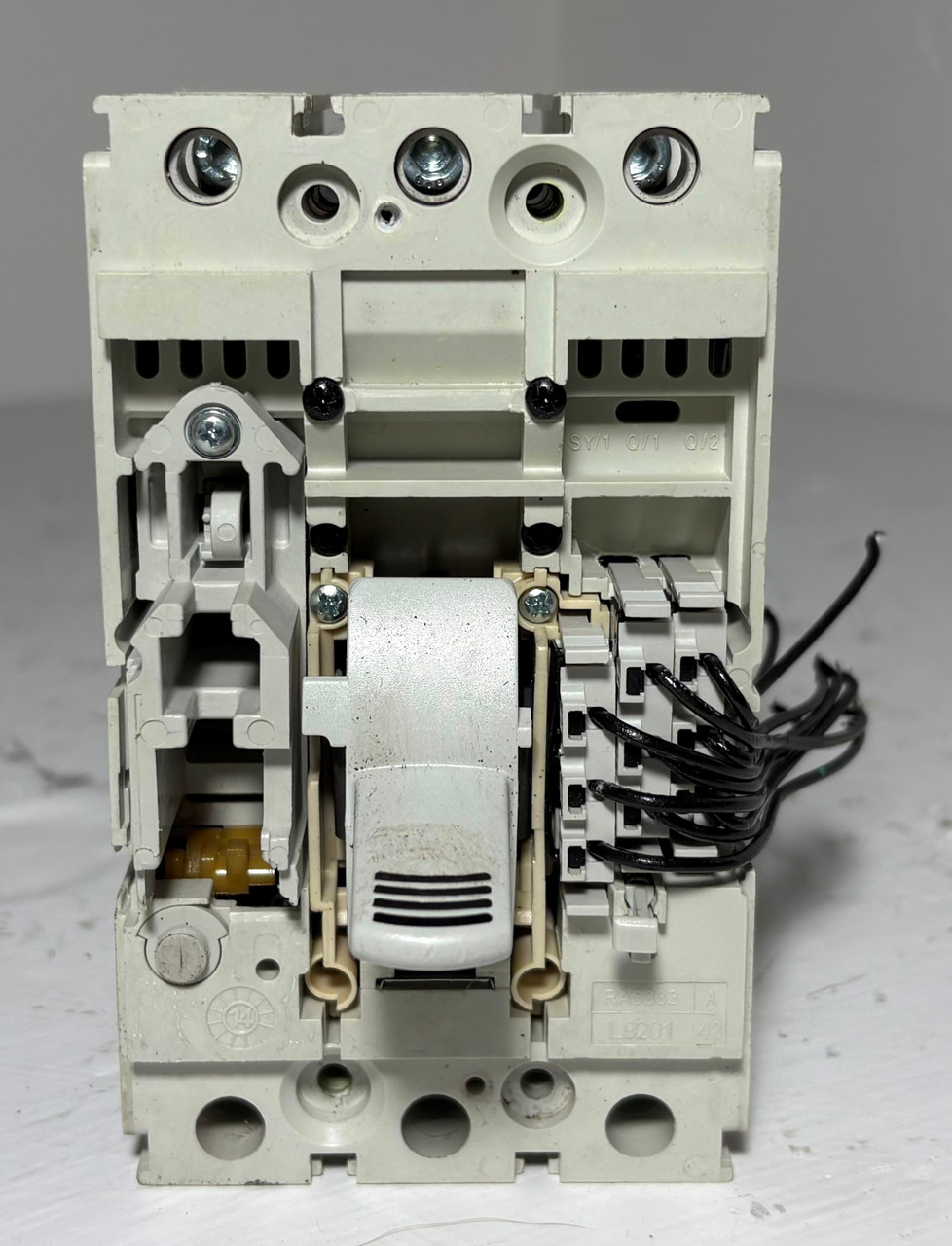 Allen Bradley 140G-G6C3-C20 20A Circuit Breaker 140G-G6 480V 140GG6C3C20 20 Amp (EM5516-2)